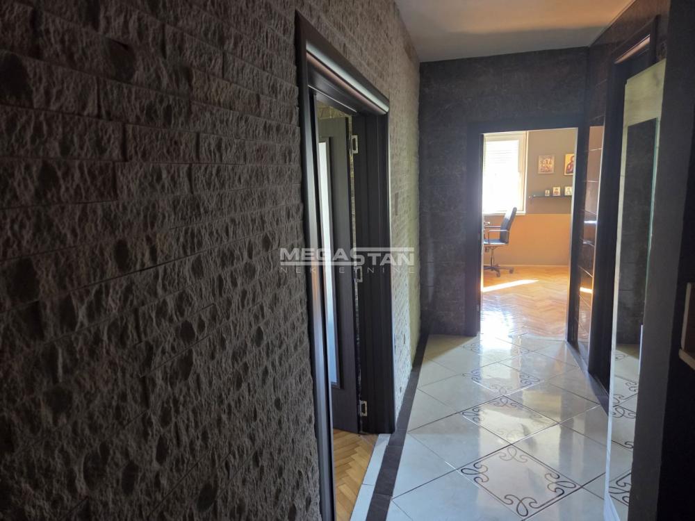 Troiposoban stan na prodaju, Autokomanda, Beograd, 80m², 285.000 €