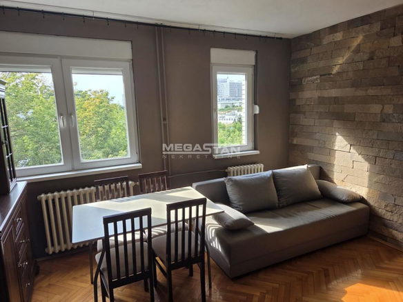 Stan Prodaja Beograd Autokomanda 80 m2