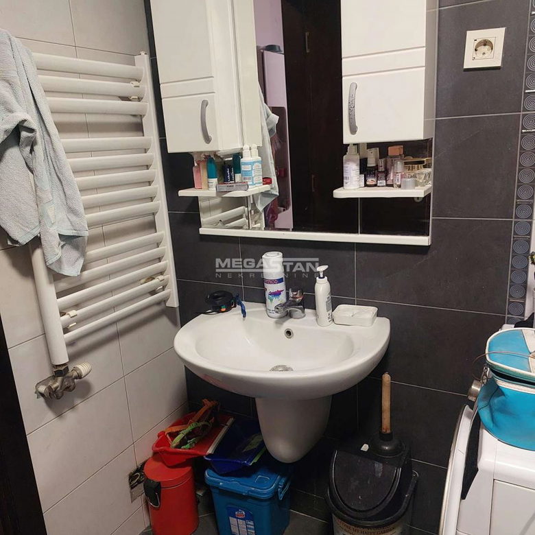 Dvoiposoban stan na prodaju, Blok 63, Beograd, 67m², 270.000 €