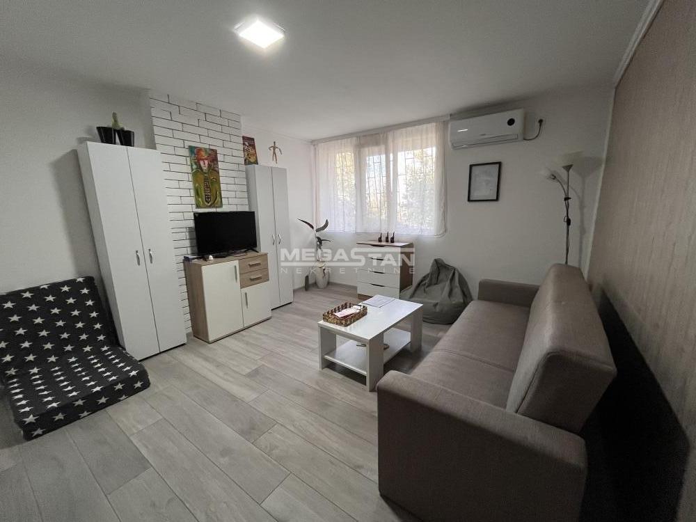 Stan Prodaja Beograd Karaburma 33 m2