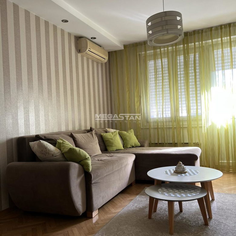 Stan Izdavanje Beograd Slavija 55 m2