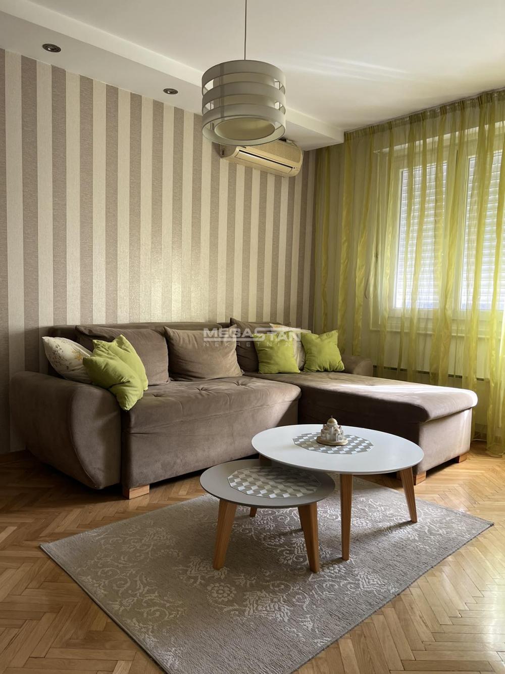 Stan Izdavanje Beograd Slavija 55 m2