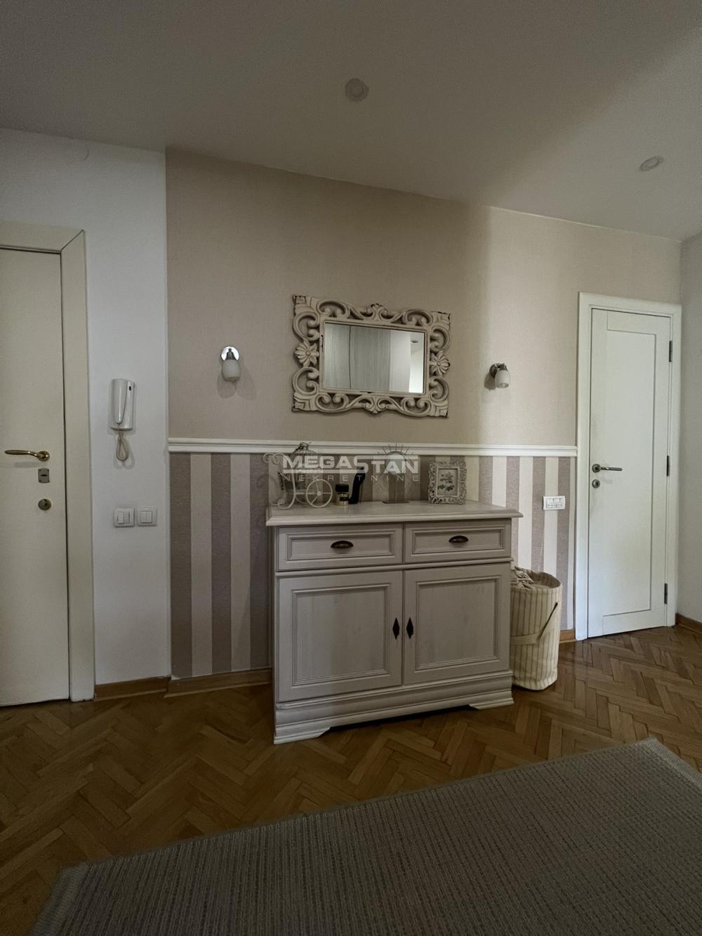 Dvosoban stan za izdavanje, Slavija, Beograd, 55m², 700 €/mes