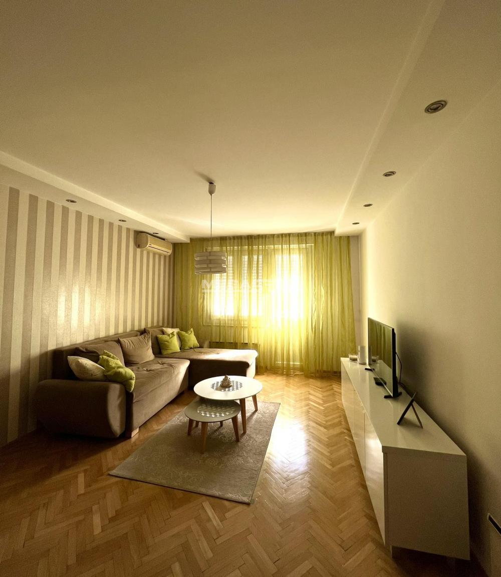 Dvosoban stan za izdavanje, Slavija, Beograd, 55m², 700 €/mes