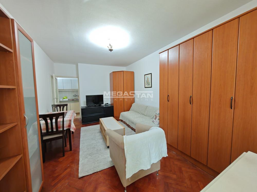 Stan Izdavanje Beograd Stan Izdavanje Beograd Karaburma 35 m2