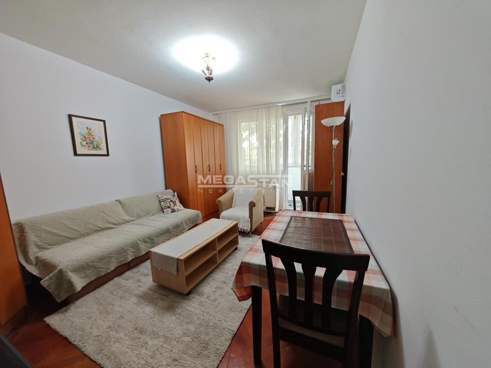 Stan Izdavanje Beograd Stan Izdavanje Beograd Karaburma 35 m2