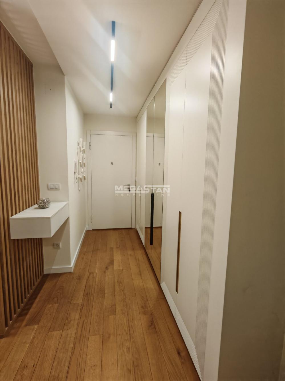 108100712_17_20260910113456 Trosoban stan na prodaju, Centar, Beograd, 82m², 311.600 €