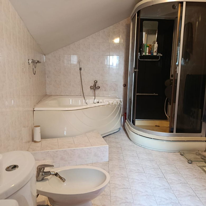 Četvorosoban stan za izdavanje, Borča, Beograd, 115m², 600 €/mes