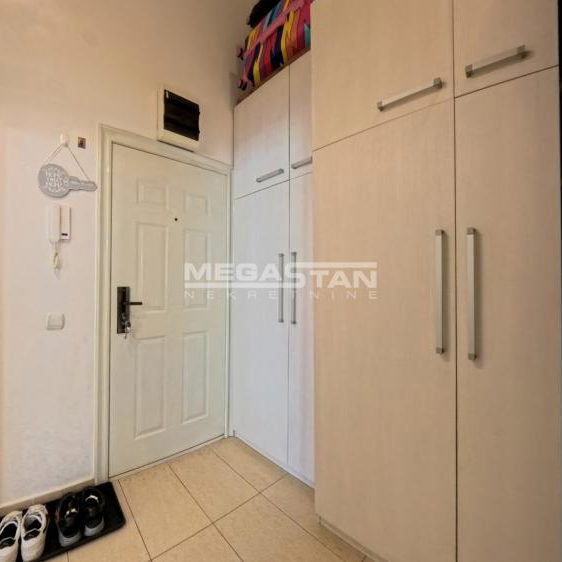 Jednoiposoban stan na prodaju, Đeram Pijaca, Beograd, 46m², 195.500 €