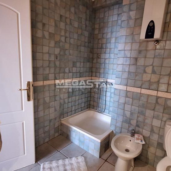 Četvorosoban stan na prodaju, Centar, Beograd, 127m², 397.000 €