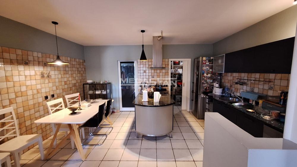 108100829_22_20260915160758 Četvorosoban stan na prodaju, Centar, Beograd, 127m², 397.000 €