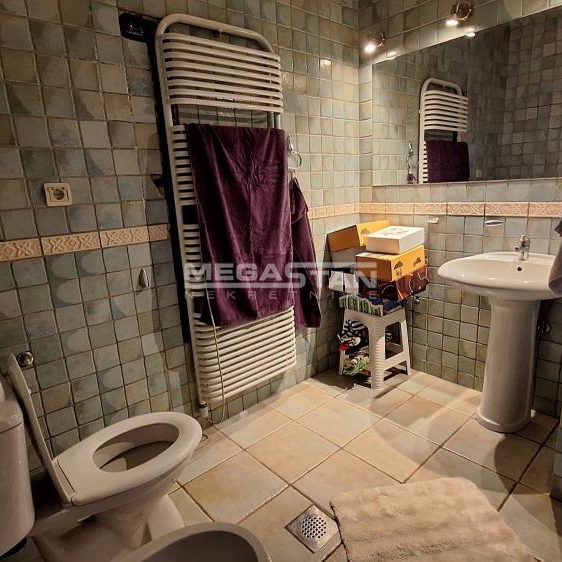 Četvorosoban stan na prodaju, Centar, Beograd, 127m², 397.000 €
