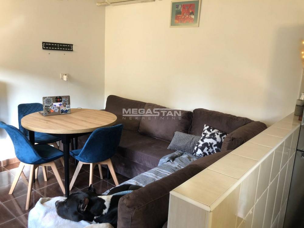 Kuća Prodaja Beograd Kuća Prodaja Beograd Lekino Brdo 82 m2