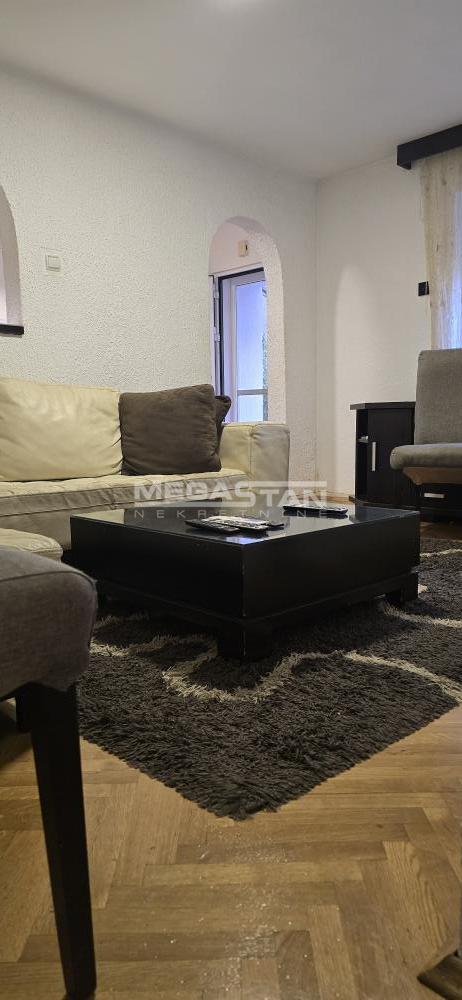Stan Izdavanje Beograd Banovo Brdo 44 m2