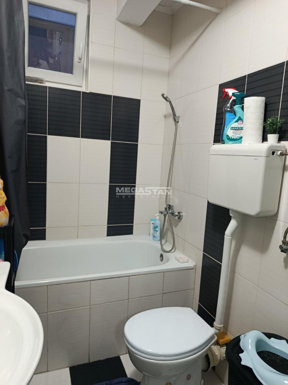 Dvoiposoban stan na prodaju, Borča, Beograd, 51m², 135.000 €