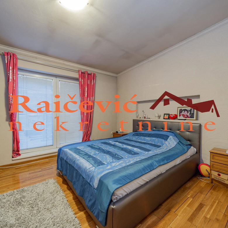Četvorosoban stan na prodaju, Centar, Beograd, 202m², 540.000 €