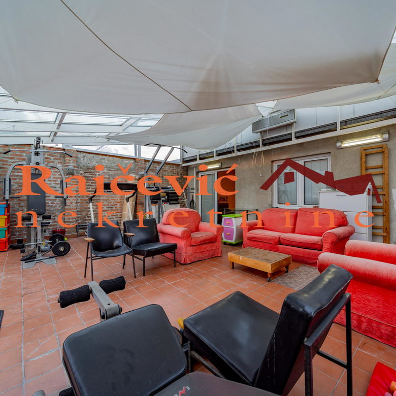 Četvorosoban stan na prodaju, Centar, Beograd, 202m², 540.000 €