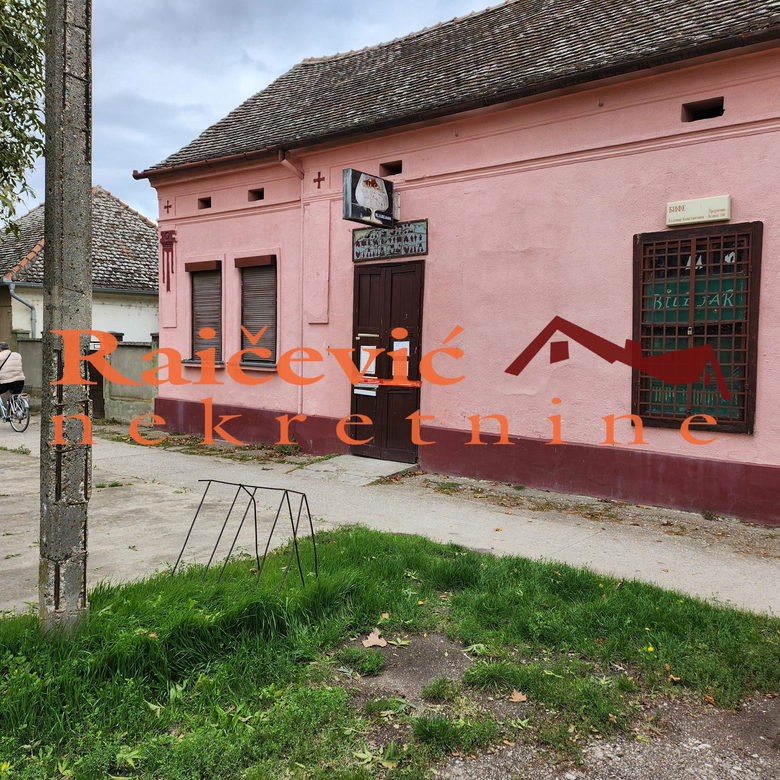 Kuća Prodaja Sremska Mitrovica  249 m2