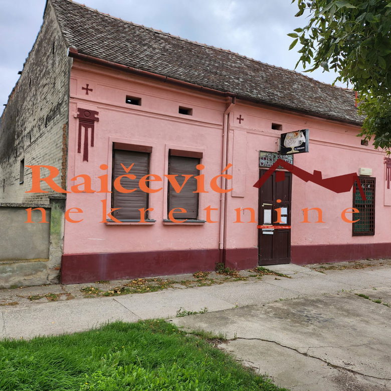 Kuća Prodaja Sremska Mitrovica  249 m2