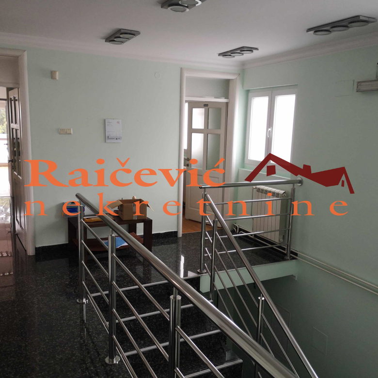 Lokal Prodaja Beograd Lekino Brdo 299 m2