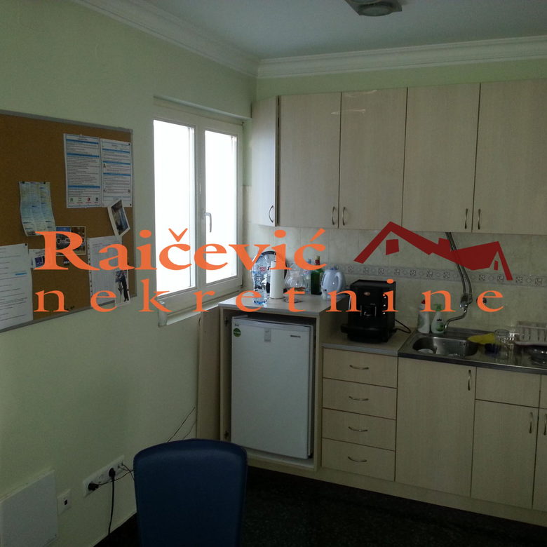 Lokal Prodaja Beograd Lekino Brdo 299 m2