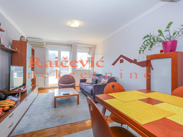 Stan Prodaja Beograd  86 m2