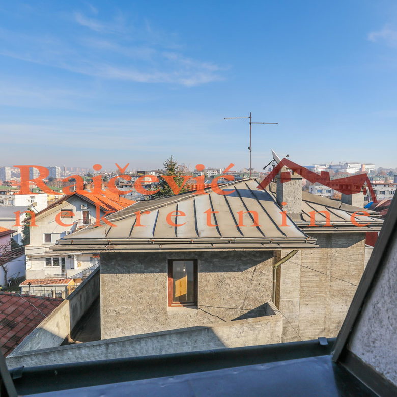 Četvorosoban stan na prodaju, Voždovac, Beograd, 86m², 299.000 €