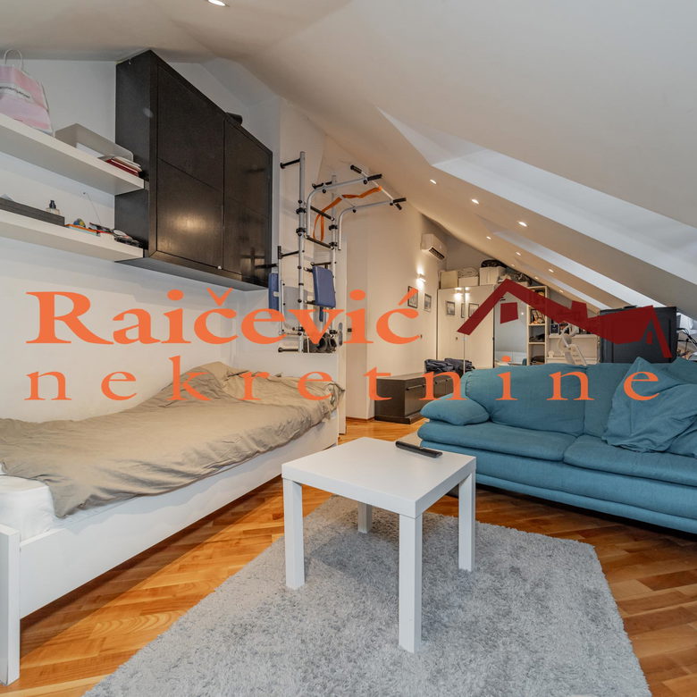 Petosoban stan na prodaju, Vukov Spomenik, Beograd, 160m², 595.000 €