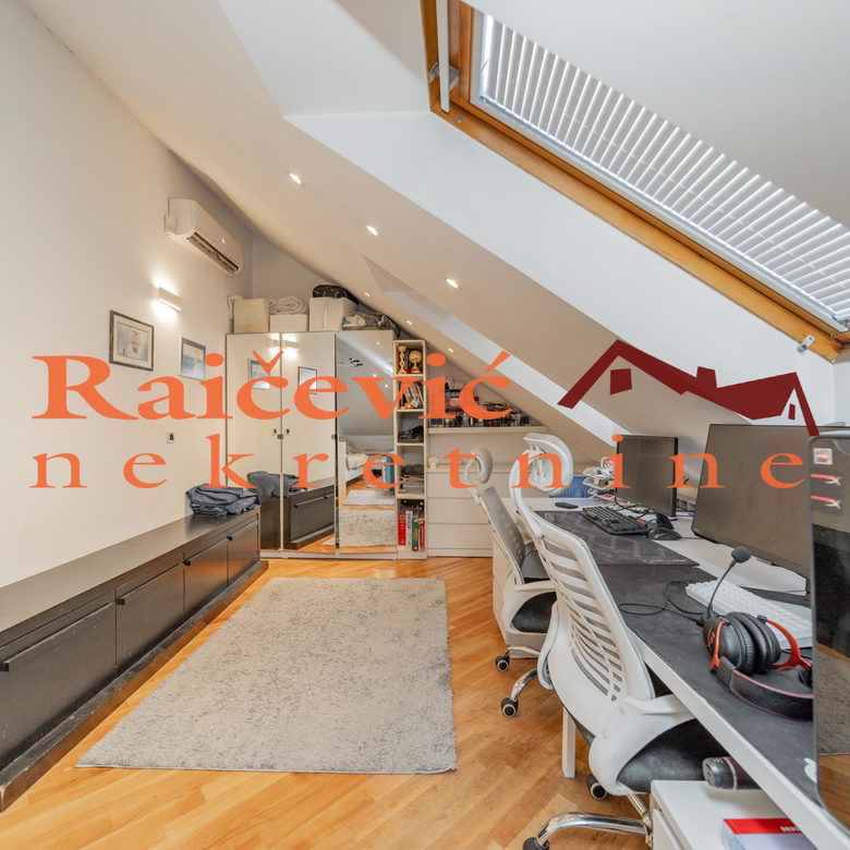 Petosoban stan na prodaju, Vukov Spomenik, Beograd, 160m², 595.000 €