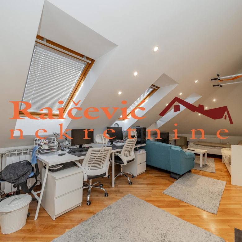 Petosoban stan na prodaju, Vukov Spomenik, Beograd, 160m², 595.000 €