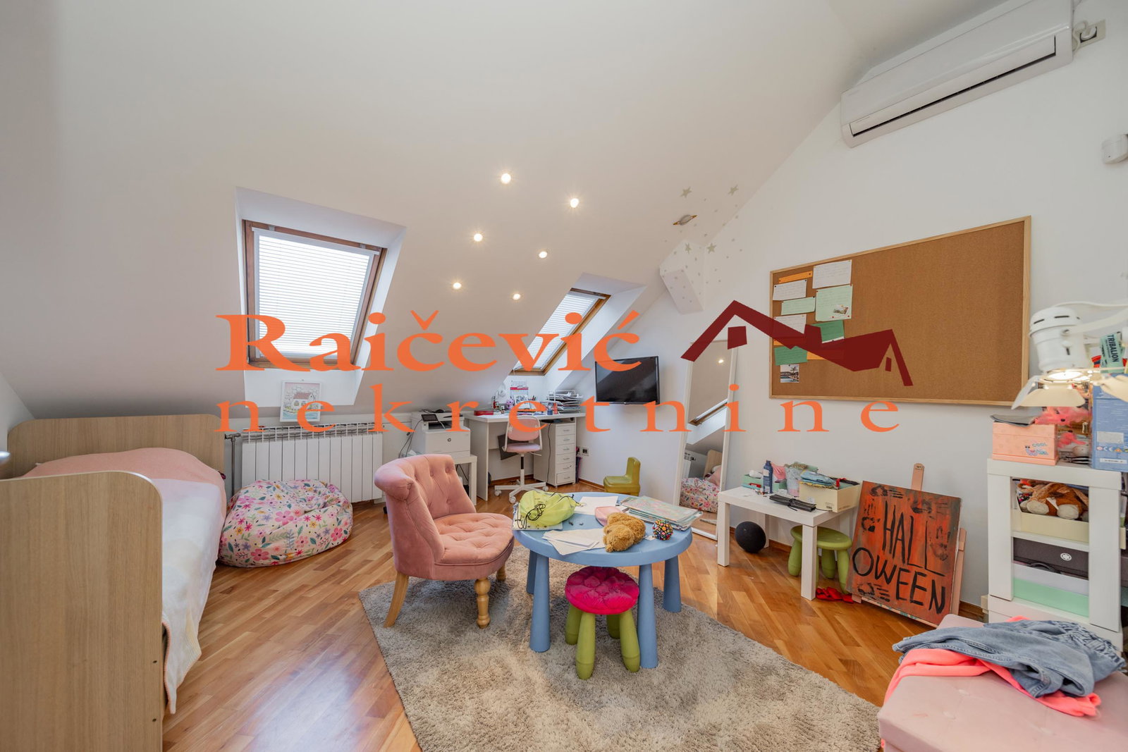 128019 Petosoban stan na prodaju, Vukov Spomenik, Beograd, 160m², 595.000 €