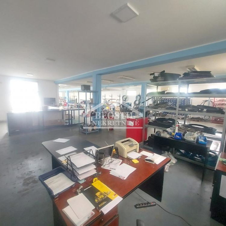 Lokal Izdavanje Smederevo  650 m2