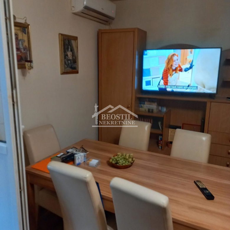 Stan Prodaja Beograd Zemun Polje 52 m2