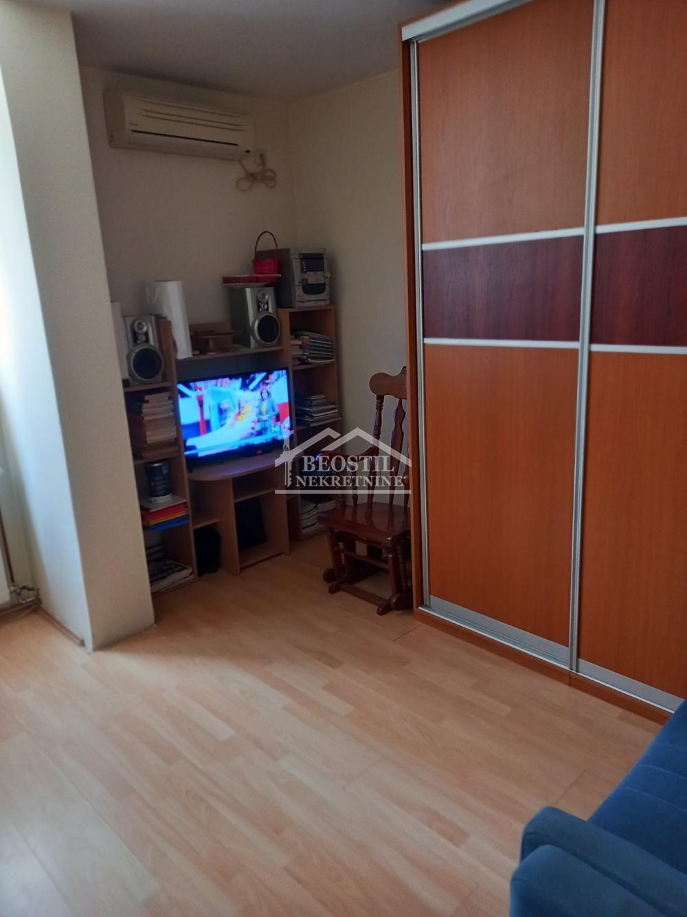 Stan Prodaja Beograd Stan Prodaja Beograd Zemun Polje 52 m2