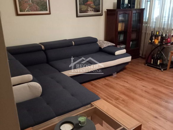 Stan Prodaja Beograd Zemun Polje 52 m2