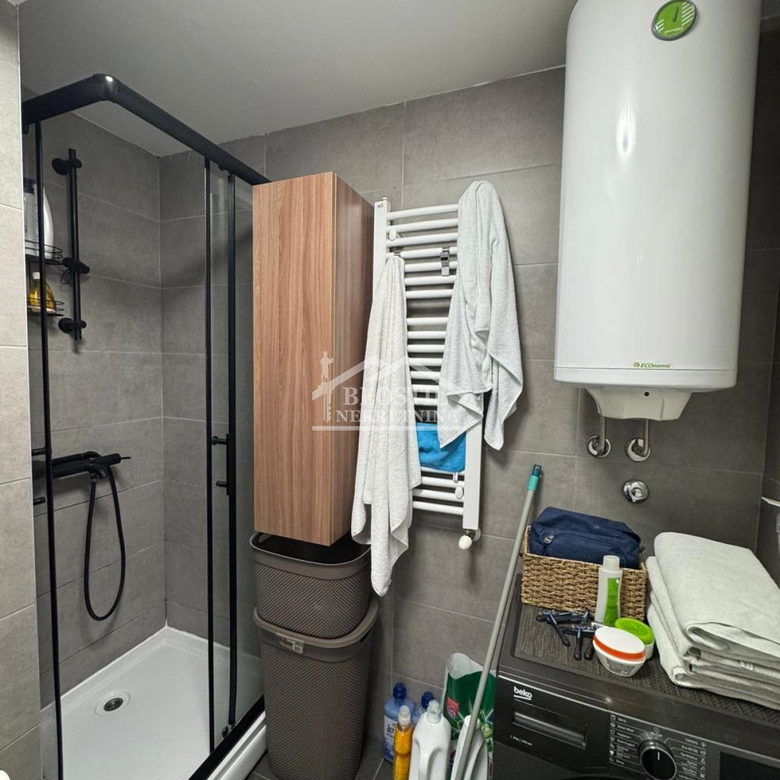 Trosoban stan na prodaju, Zelena Avenija, Beograd, 65.89m², 279.900 €
