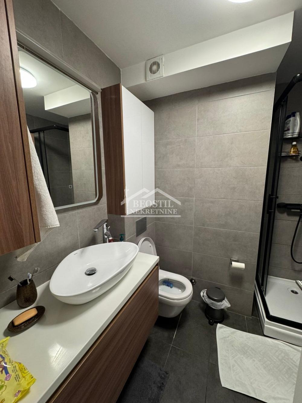 Trosoban stan na prodaju, Zelena Avenija, Beograd, 65.89m², 279.900 €