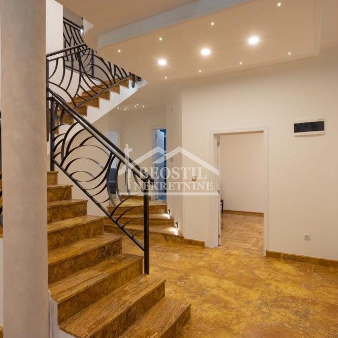 Kuća za izdavanje, Jajinci, Beograd, 417m², 3.000 €/mes