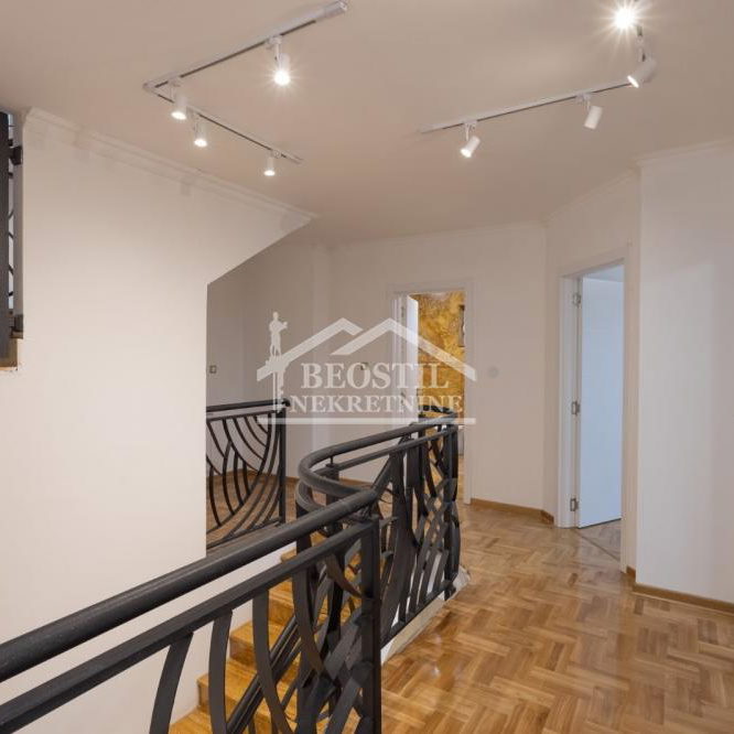 Kuća za izdavanje, Jajinci, Beograd, 417m², 3.000 €/mes