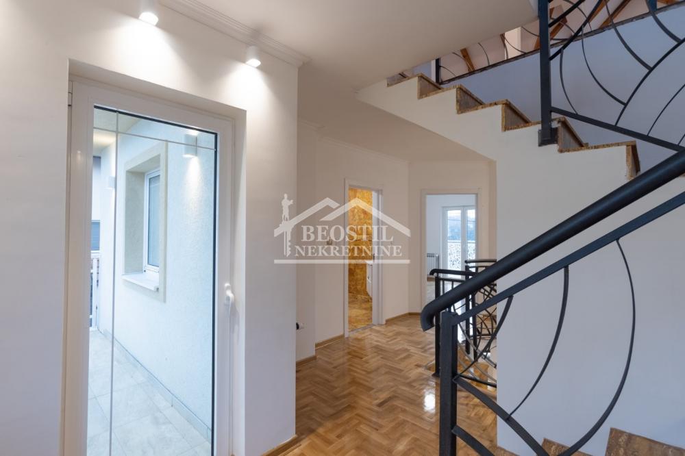 Kuća Izdavanje Beograd Kuća Izdavanje Beograd Jajinci 417 m2
