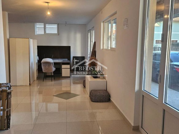Lokal Prodaja Beograd Višnjica 137 m2
