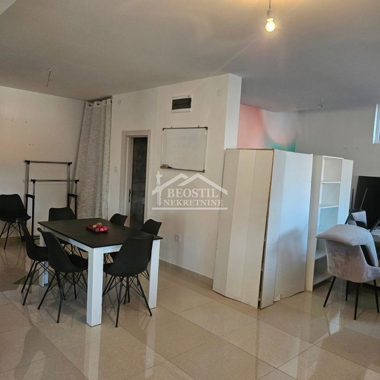 Lokal Prodaja Beograd Višnjica 137 m2