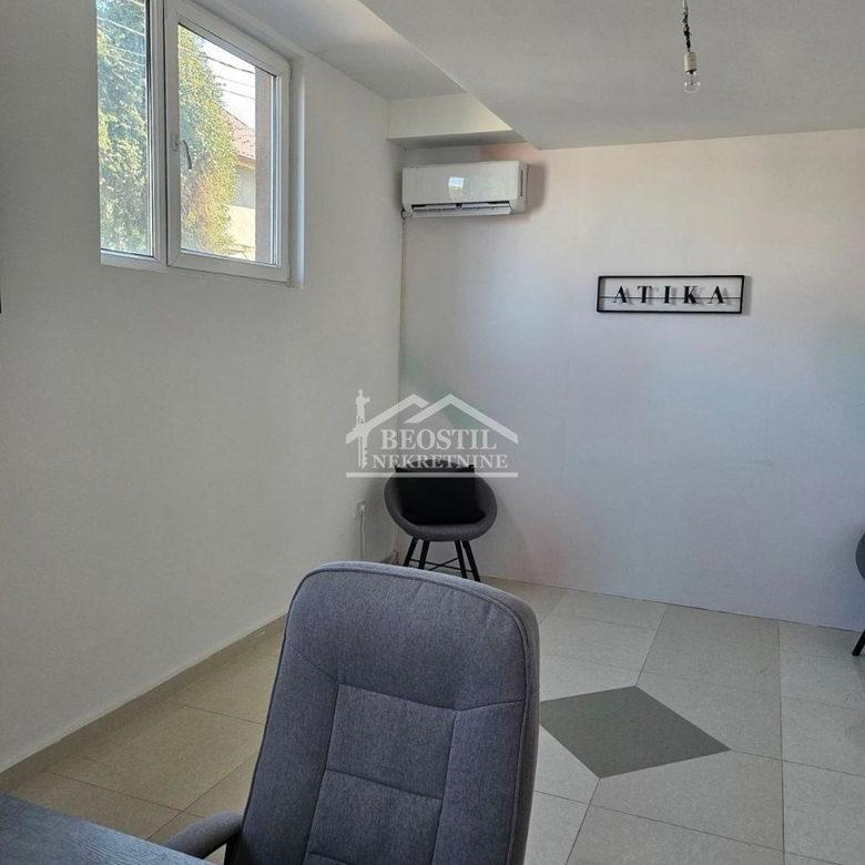 Lokal Prodaja Beograd Višnjica 137 m2