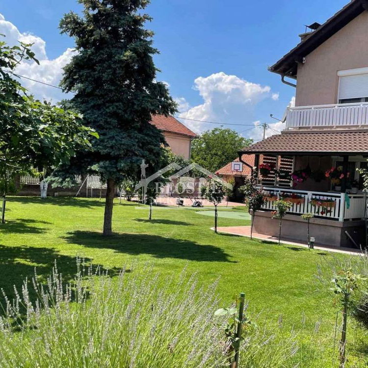 Kuća na prodaju, Carina, Smederevo, 418m², 249.000 €