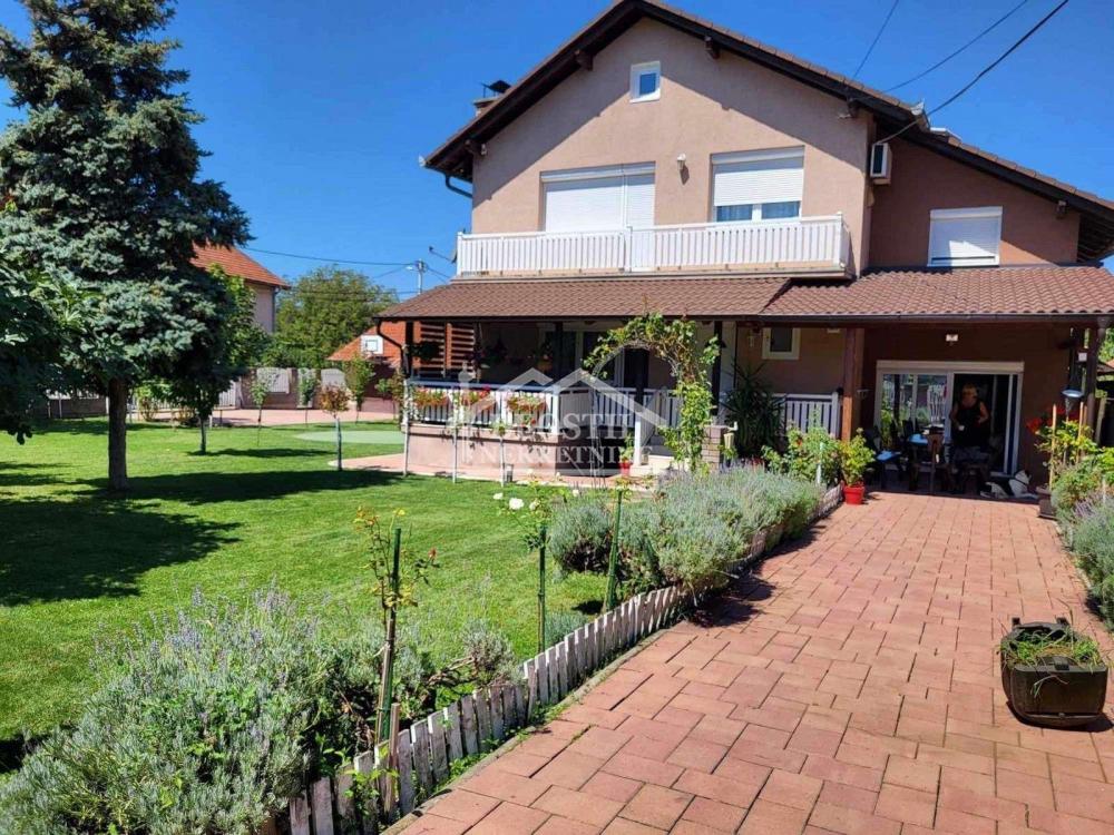 Kuća Prodaja Smederevo  418 m2
