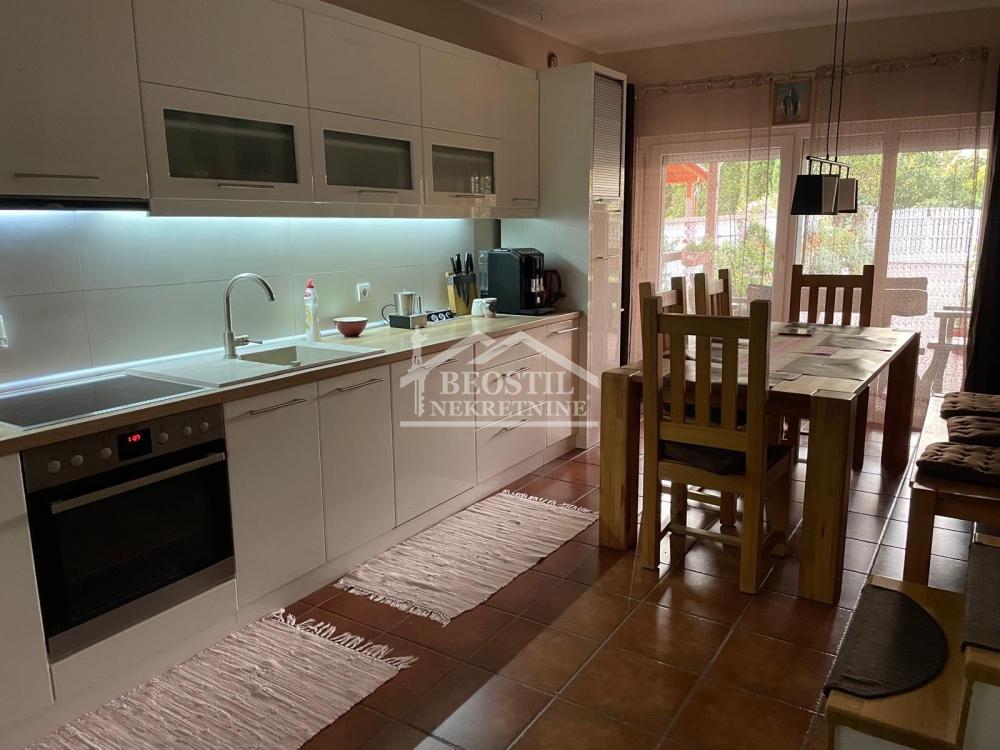 Kuća Prodaja Smederevo  418 m2
