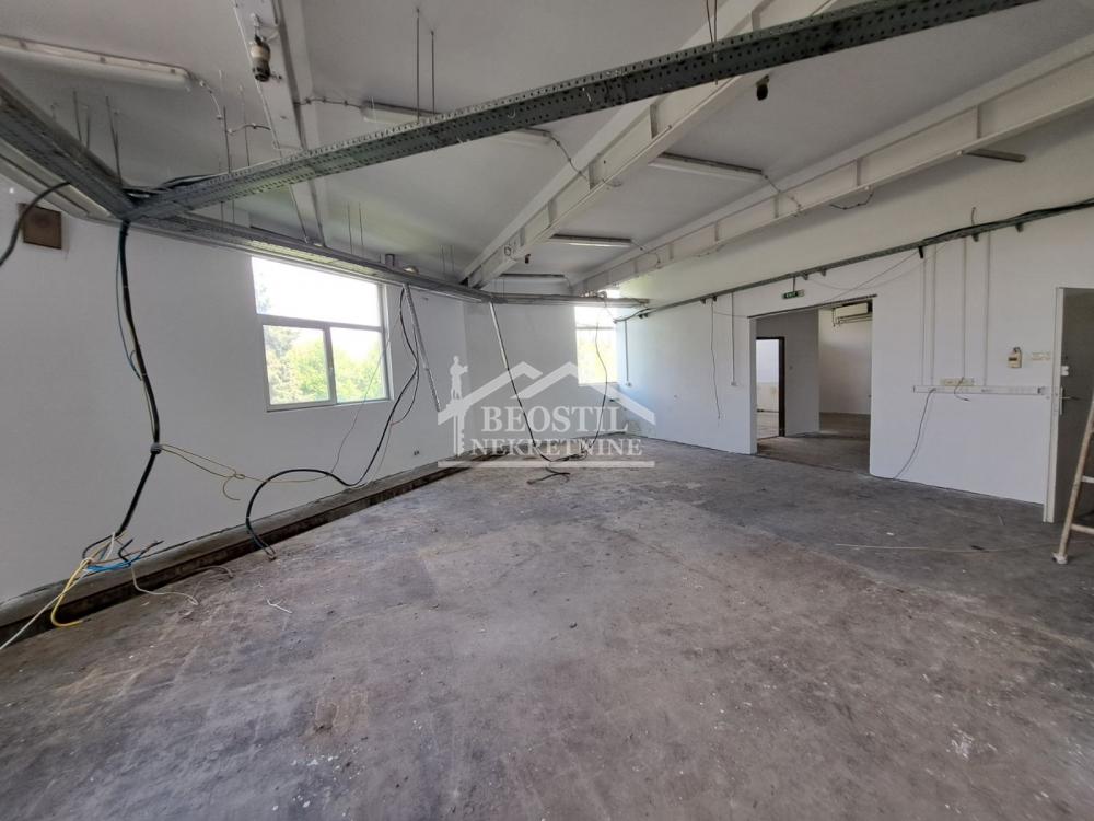 Lokal Izdavanje Beograd Batajnica 701 m2