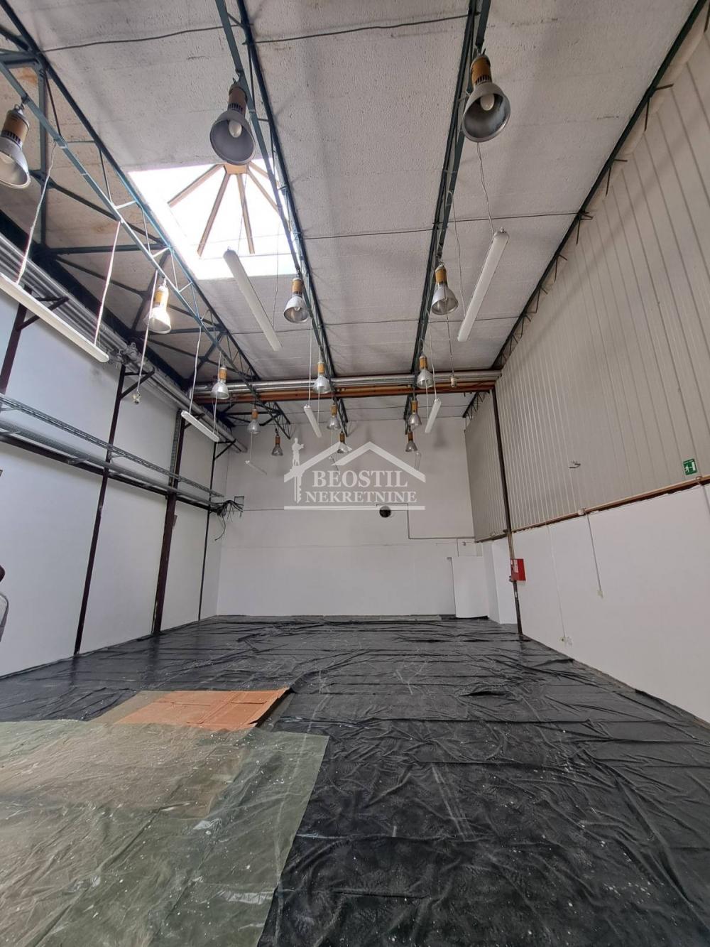 Lokal Izdavanje Beograd Batajnica 701 m2