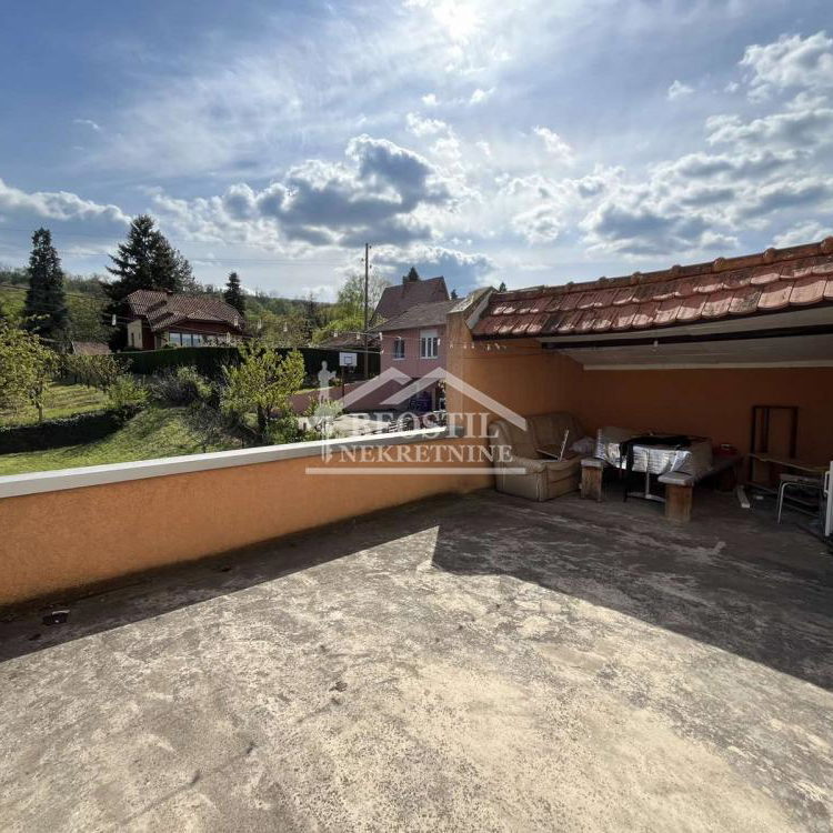 Kuća na prodaju, Jugovo, Smederevo, 987m², 320.000 €