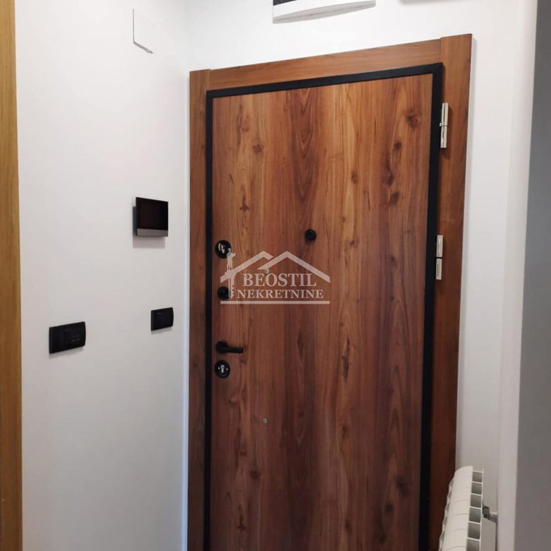 Stan Izdavanje Beograd Surčin (mesto) 42 m2